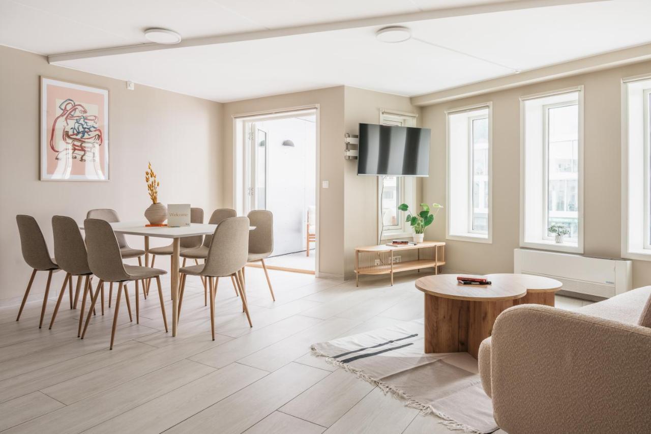 Stay L Urban - Spacious Apartment With Private Terrace Bergen Exterior foto