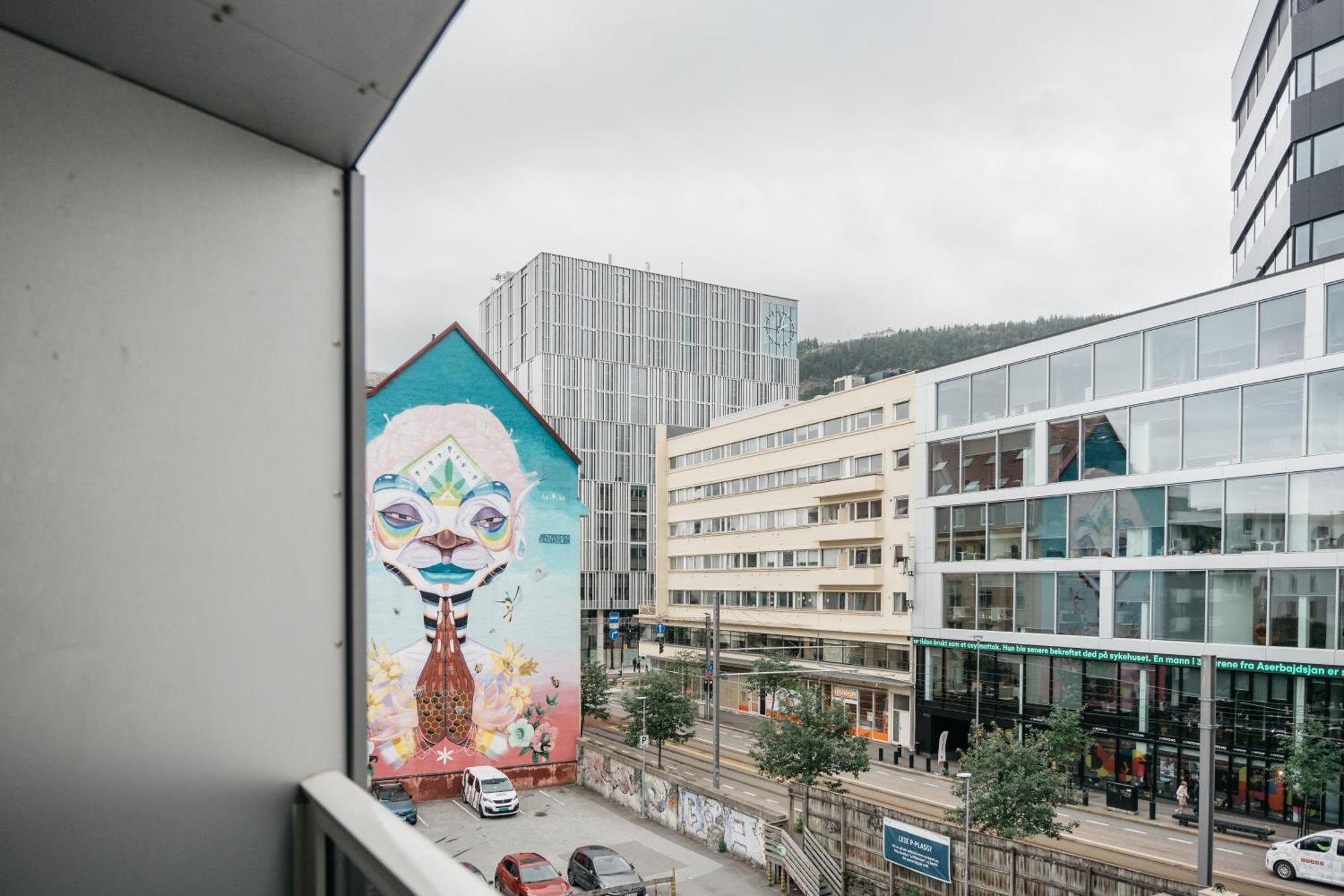 Stay L Urban - Spacious Apartment With Private Terrace Bergen Exterior foto